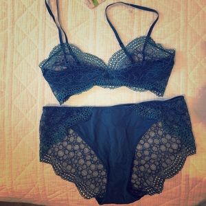 Josie lace bralette and panty set - NWT